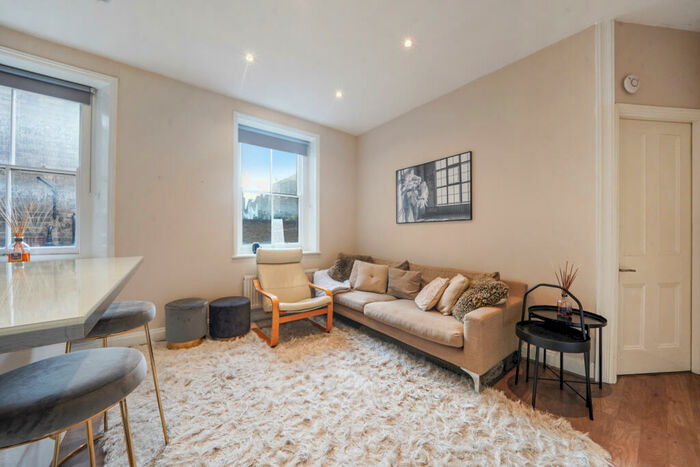 2 Bedroom Flat To Rent In Brunswick House, - Balcombe Street, NW1