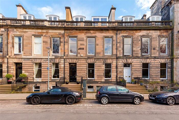 2 Bedroom Apartment For Sale In Lansdowne Crescent, Edinburgh, EH12