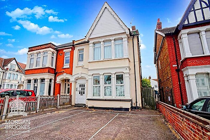 1 Bedroom Flat For Sale In Meteor Road, Westcliff-On-Sea, SS0