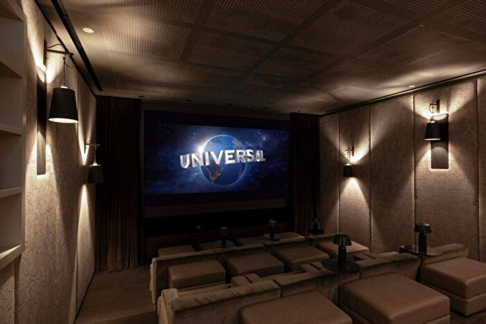 2 Bedroom Town House To Rent In The Garden, Young Street, Kensington, W8