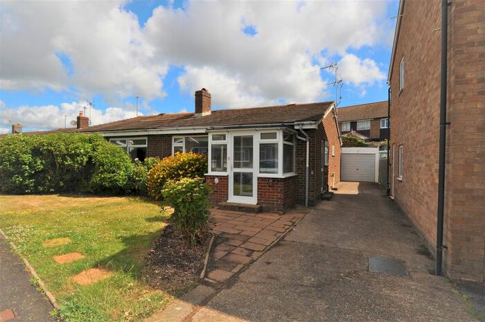 2 Bedroom Semi-Detached Bungalow To Rent In Old Orchard Place, Hailsham, BN27