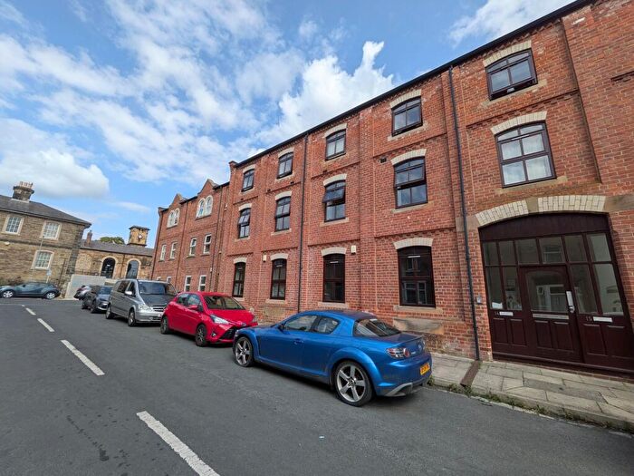 2 Bedroom Apartment To Rent In Heritage Court, Darlington, DL3