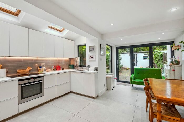 3 Bedroom Property To Rent In Paxton Road, Chiswick, W4