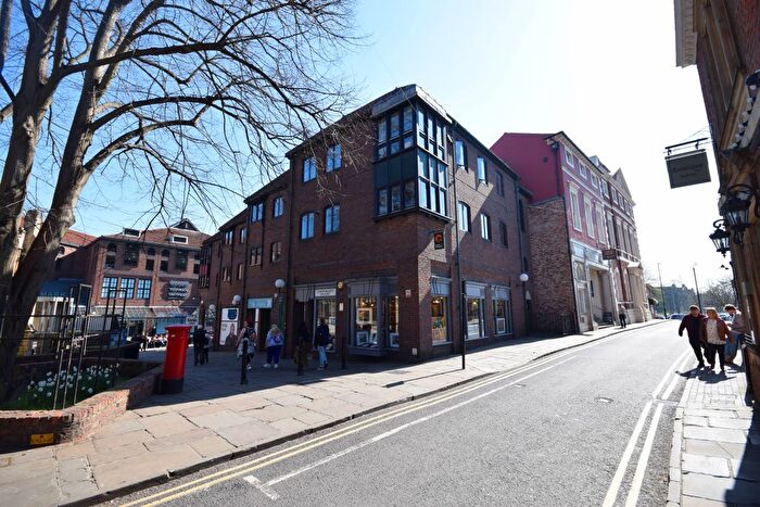 2 Bedroom Property To Rent In Castlegate, York, YO1