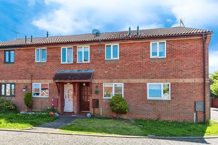 2 Bedroom Terraced House For Sale In Lindsey Way, Stowmarket, IP14
