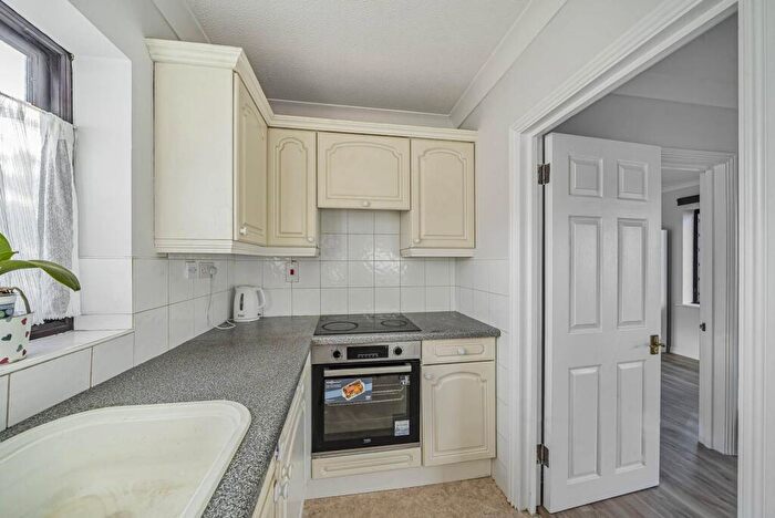 1 Bedroom Flat To Rent In Robina Close, Northwood, HA6
