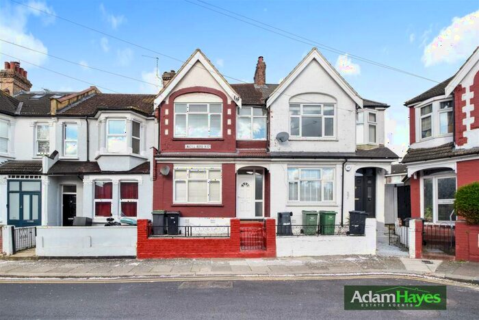 4 Bedroom Terraced House To Rent In Antill Road, Tottenham Hale, N15