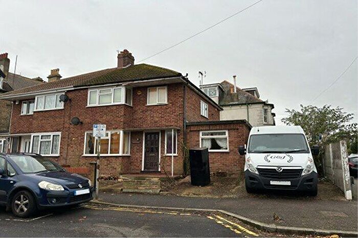 4 Bedroom Semi-Detached House To Rent In Brockman Road, Folkestone, CT20