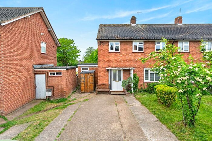 3 Bedroom Semi Detached House For Sale In Martins Close, Guildford, Surrey, GU1