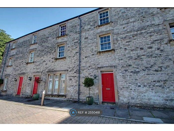 3 Bedroom Terraced House To Rent In West End Court, Shepton Mallet, BA4