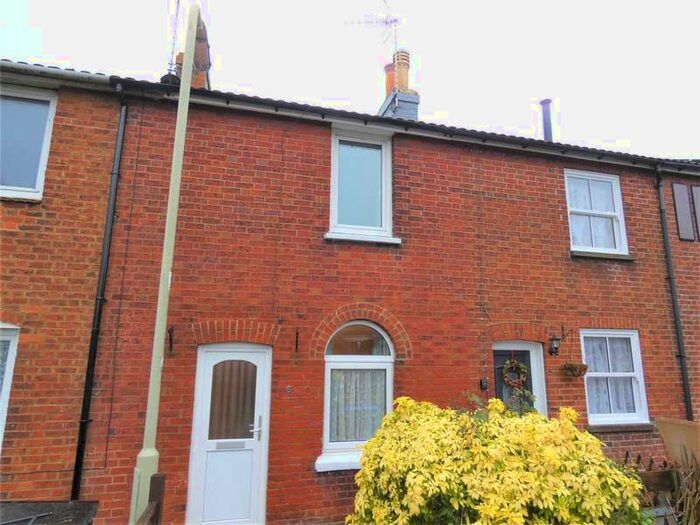 2 Bedroom Terraced House To Rent In Adelaide Place, Fareham, Hampshire, PO16