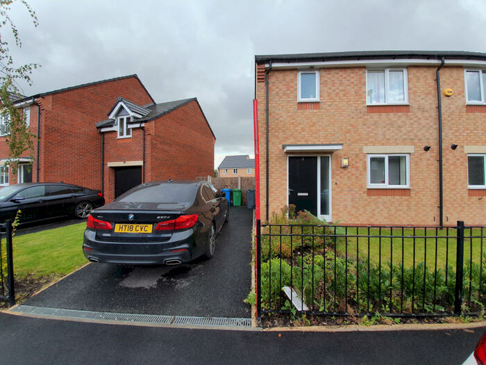 3 Bedroom Semi-Detached House To Rent In Lapford Road, Manchester, M18