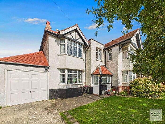 4 Bedroom Detached House For Sale In Culver Road, Felpham, PO22