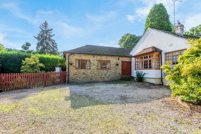 2 Bedroom Semi-Detached Bungalow To Rent In Windlesham, Surrey, GU20