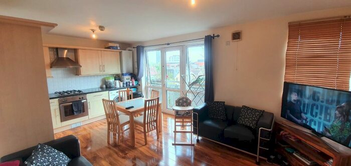 2 Bedroom Flat To Rent In Manbey Park Road, Stratford, E15