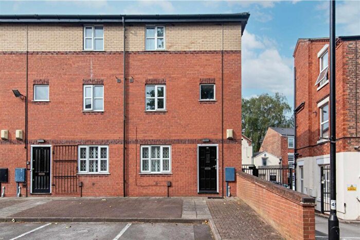 6 Bedroom End Of Terrace House For Sale In Peveril Street, Nottingham, NG7