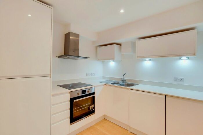 1 Bedroom Flat To Rent In Durnsford Road, Wimbledon SW19