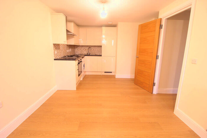 1 Bedroom Flat To Rent In Charter House, High Road, IG1