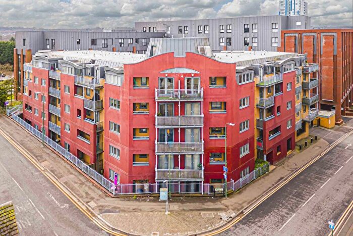 2 Bedroom Apartment To Rent In Selden Hill, Hemel Hempstead, Hertfordshire, HP2