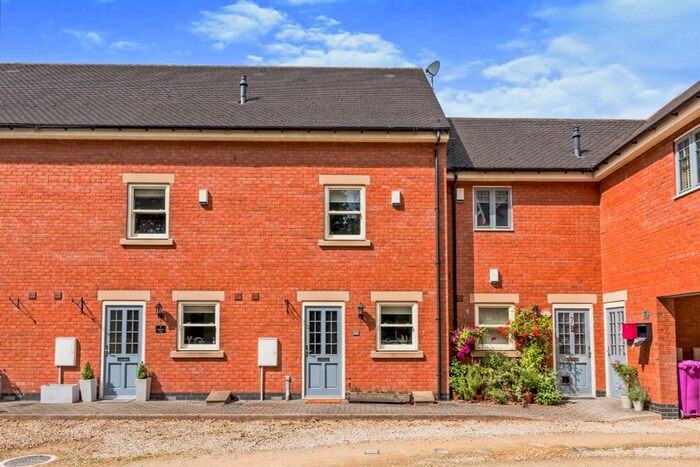 3 Bedroom Town House For Sale In Oakhurst Court, Shenstone, Lichfield, WS14