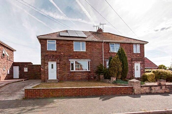 3 Bedroom Semi-Detached House To Rent In Rose Avenue, Clowne, S43