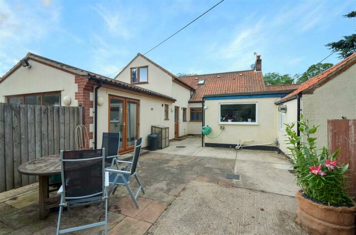 4 Bedroom Detached Bungalow For Sale In Lenwade, Norwich, NR9