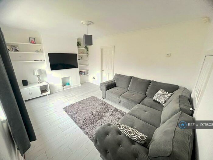 2 Bedroom Semi-Detached House To Rent In Clousden Drive, Newcastle Upon Tyne, NE12