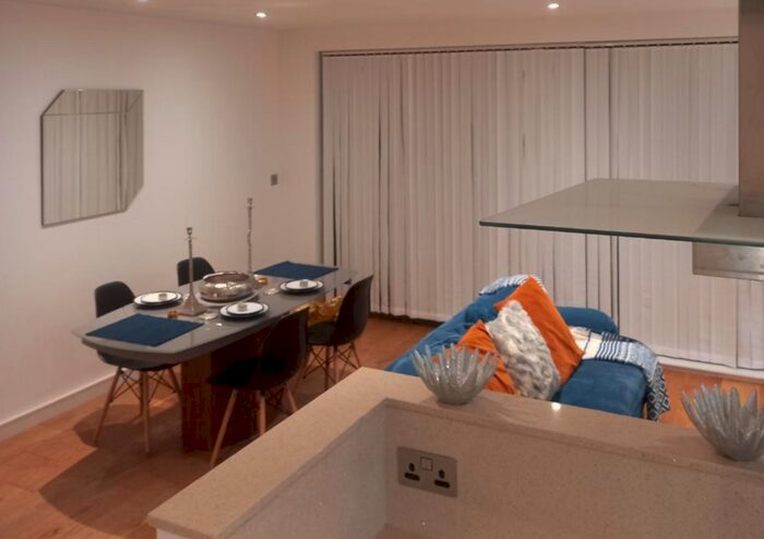 3 Bedroom Flat To Rent In Hawthorne Crescent, London SE10