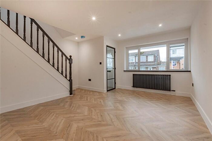 3 Bedroom Semi Detached House For Sale In Westfield Close, Norden, Rochdale, OL11