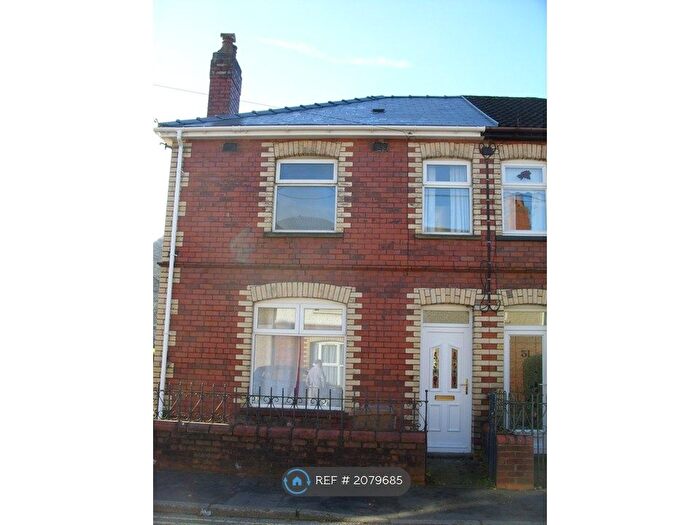 3 Bedroom Semi-Detached House To Rent In Grove Road, Newport, NP11