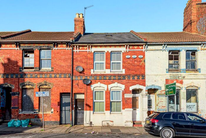 Studio To Rent In St Michaels Road, The Mounts, Northampton, NN1