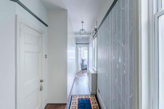 1 Bedroom Flat To Rent In Baker Street, Marylebone, London, NW1