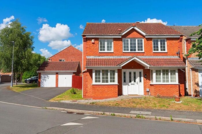 4 Bedroom Detached House For Sale In Weir Close, South Wigston, Leicester, LE18