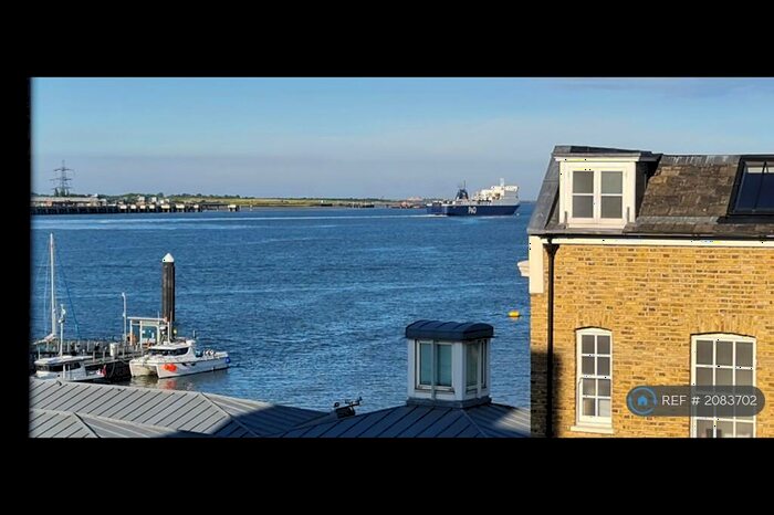 2 Bedroom Flat To Rent In Melbourne Quay, Gravesend, DA11