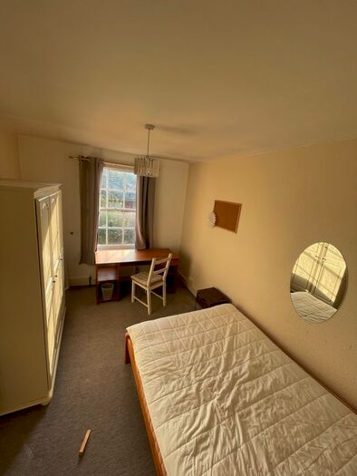 5 Bedroom Terraced House To Rent In Alexandra Terrace, Exeter, EX4