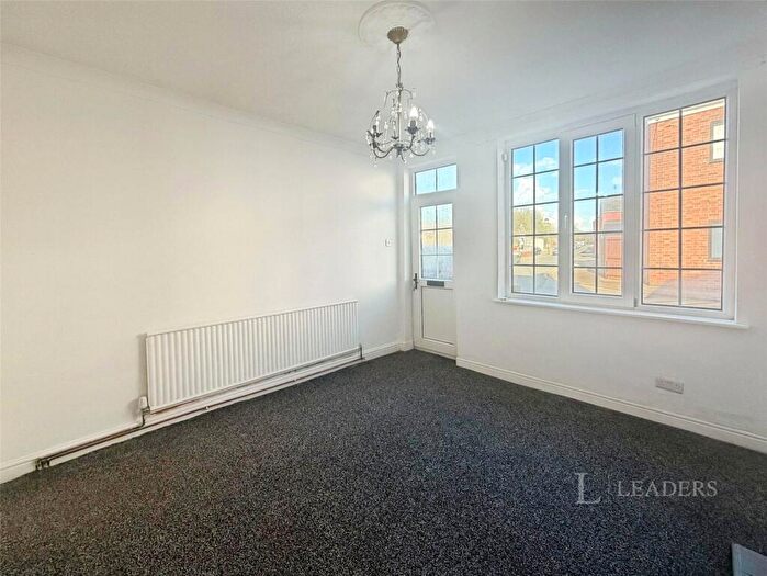 3 Bedroom Semi Detached House To Rent In Gosling Gate Road, Goldthorpe, Rotherham, S63