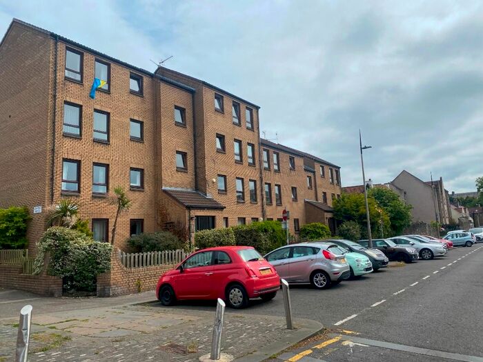 2 Bedroom Flat To Rent In Restalrig Road South, Restalrig, Edinburgh, EH7