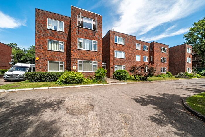 1 Bedroom Flat For Sale In Albemarle Road, Beckenham, BR3