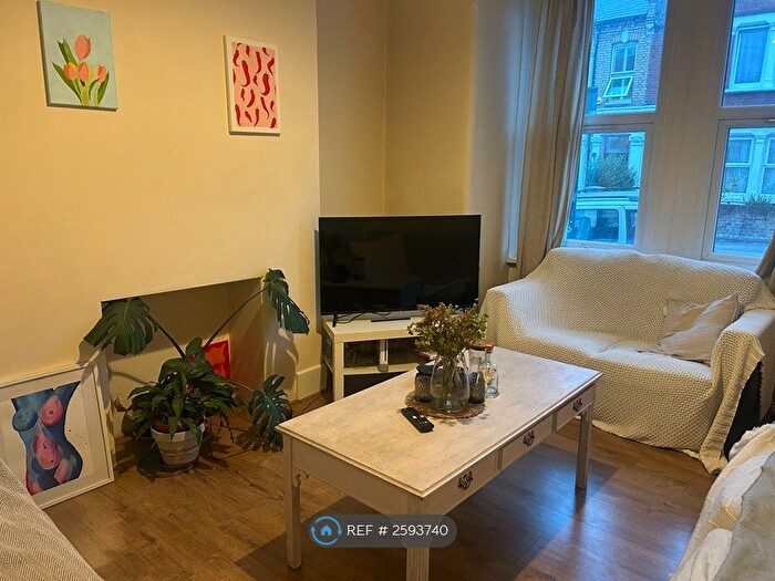 4 Bedroom Terraced House To Rent In Mellison Road, London, SW17