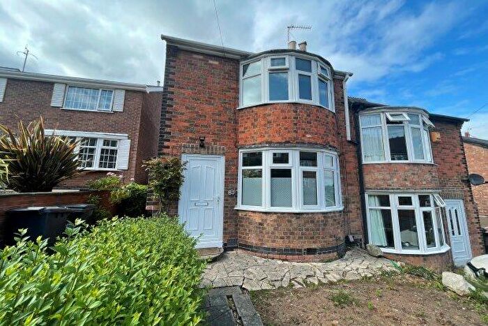3 Bedroom Semi-Detached House To Rent In First Avenue, Nottingham, NG4