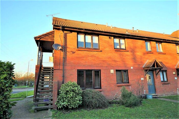 1 Bedroom Flat To Rent In North Road, Colliers Wood, London, SW19