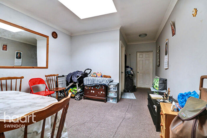 1 Bedroom Flat For Sale In Salisbury Street, Swindon, SN1