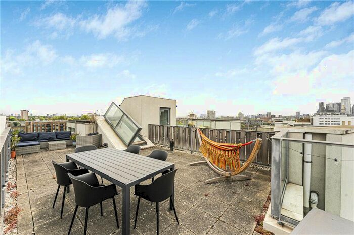 2 Bedroom Apartment To Rent In Soda Studios, Kingsland Road, London, E8