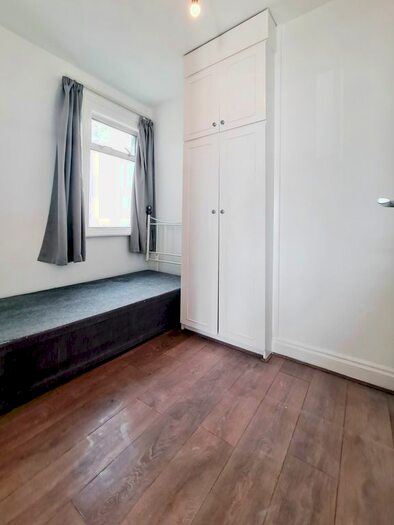 2 Bedroom Flat To Rent In Kenton Road, Harrow, Greater London, HA3