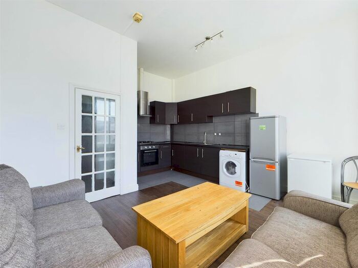 4 Bedroom Flat To Rent In Westgate Road, Newcastle Upon Tyne NE4