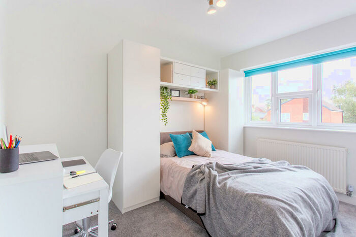 3 Bedroom Apartment To Rent In Clayton Court, Beeston, NG9