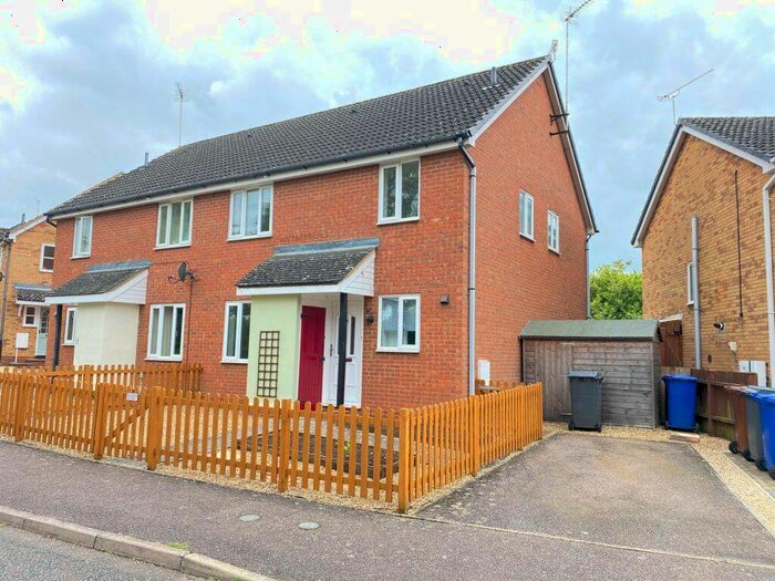 2 Bedroom Terraced House To Rent In Hepworth Avenue, Bury St Edmunds, IP33