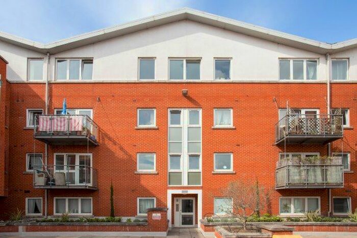 1 Bedroom Flat To Rent In Kensal Road, London, W10