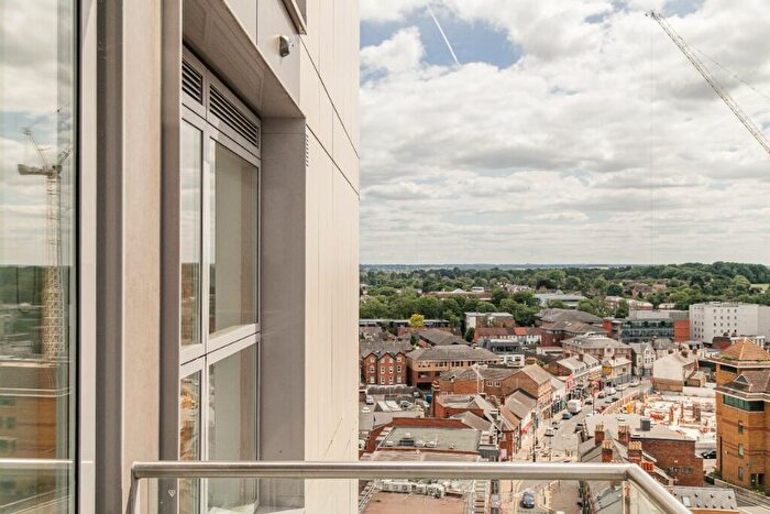 Studio To Rent In Queen Street, Maidenhead, Berkshire, SL6