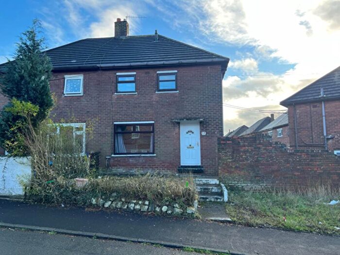 3 Bedroom Semi Detached House For Sale In Hutton Way, Stoke-on-Trent, ST2